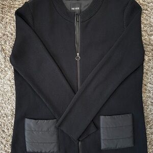 Nic+Zoe Black Zip-Up Cardigan with Padded Pockets and back. New.